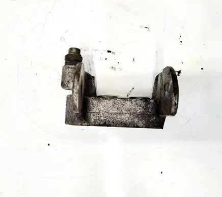 Mitsubishi Outlander Engine mounting bracket