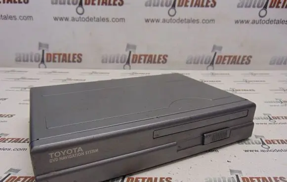 Toyota Avensis T250 Navigation unit CD/DVD player 0866200850