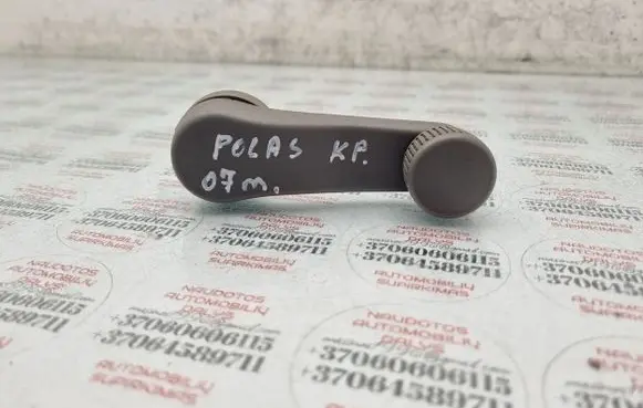Volkswagen Polo IV 9N3 Front door window winding handle 6Q0837581A