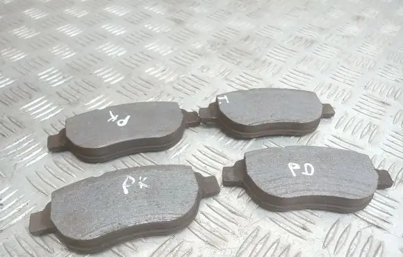 Citroen C4 I Brake pads (front) 