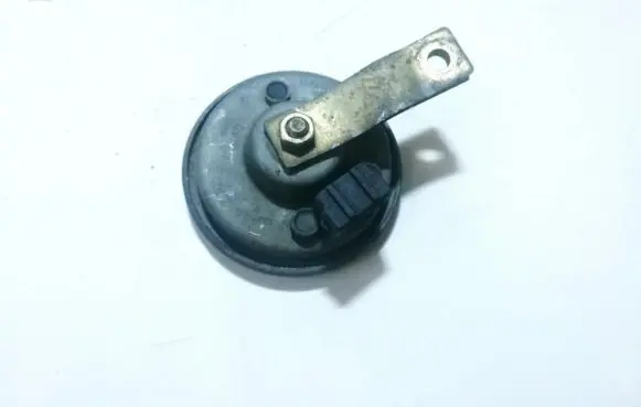 Mitsubishi Carisma Horn signal a28557823 002952