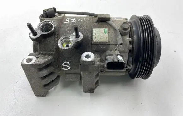 Hyundai ix35 Air conditioning (A/C) compressor (pump)