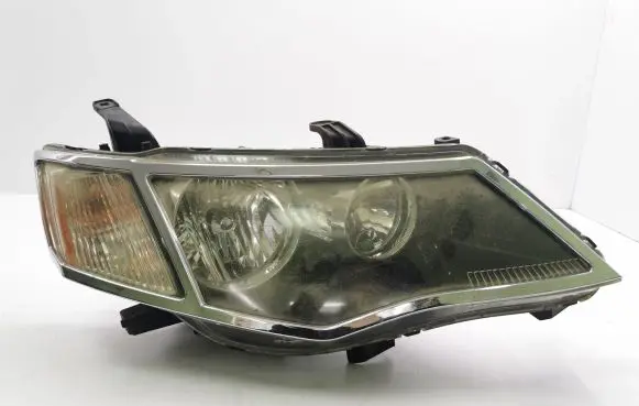 Mitsubishi Outlander Headlight/headlamp P5584R P5584