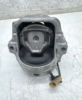 Audi A5 8T 8F Engine mount bracket 8R0199381