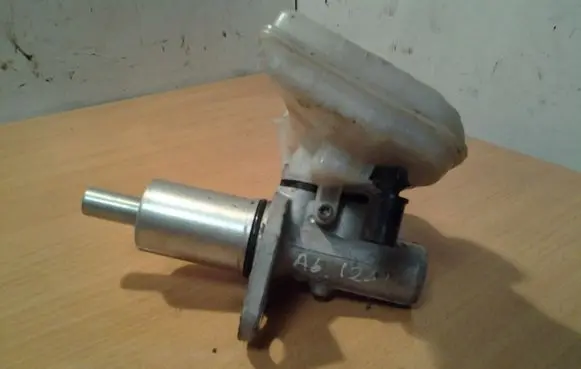 Audi A6 S6 C6 4F Master brake cylinder 8E0611301G