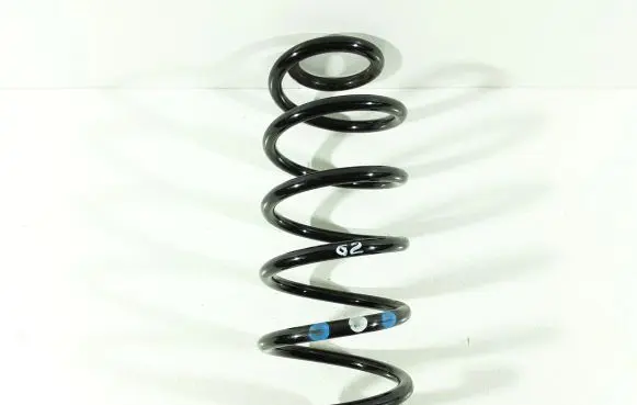 Toyota Auris 150 Rear coil spring