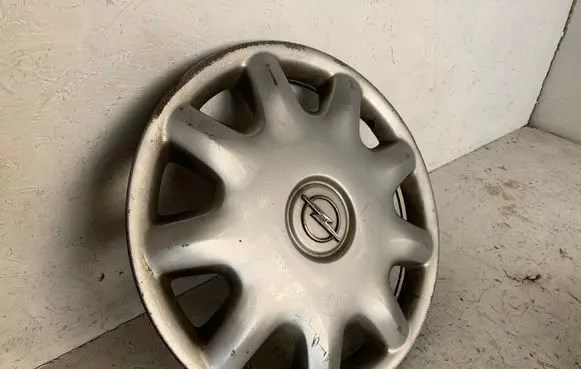Opel Astra H R16 wheel hub/cap/trim 