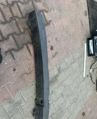 Front bumper foam support bar
