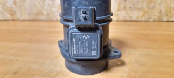 Renault Megane III Mass air flow meter 8200682558