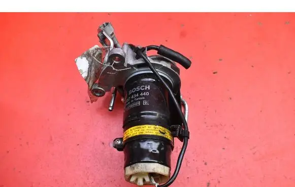 Toyota Avensis Verso Fuel filter housing 23300-0R110