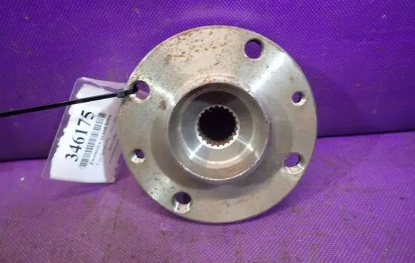 Fiat Seicento/600 Front wheel hub spindle knuckle