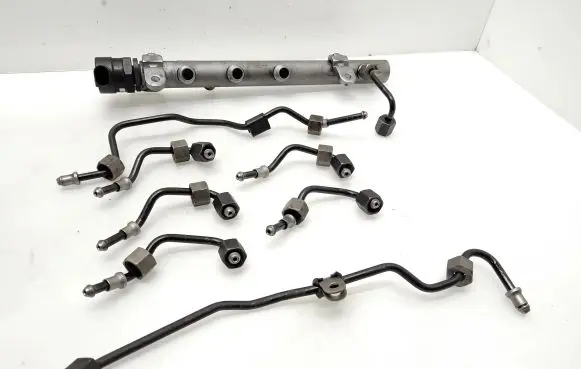 Chrysler 300 - 300C Fuel main line pipe A6420700495 A6110780449 0281002494