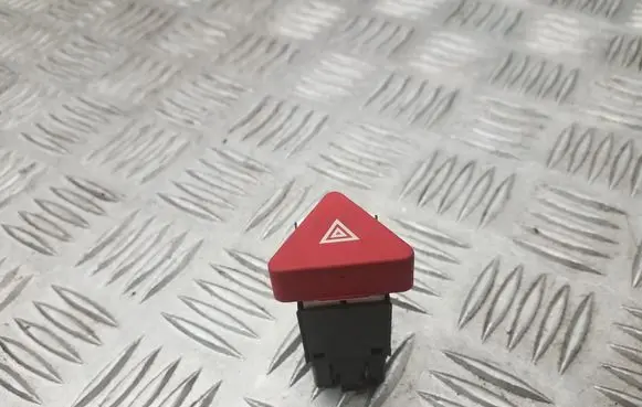Volkswagen Tiguan Hazard light switch 5M0953509A