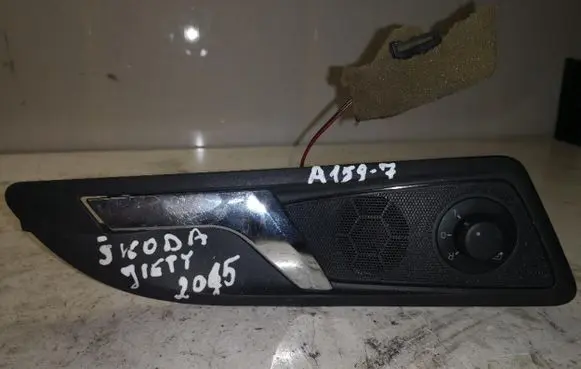 Skoda Yeti (5L) Rear door exterior handle 1Z0837248 A1597