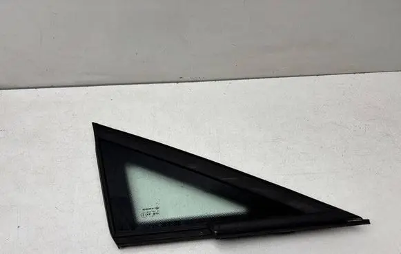 Seat Ibiza IV (6J,6P) Front triangle window/glass 6J0845412