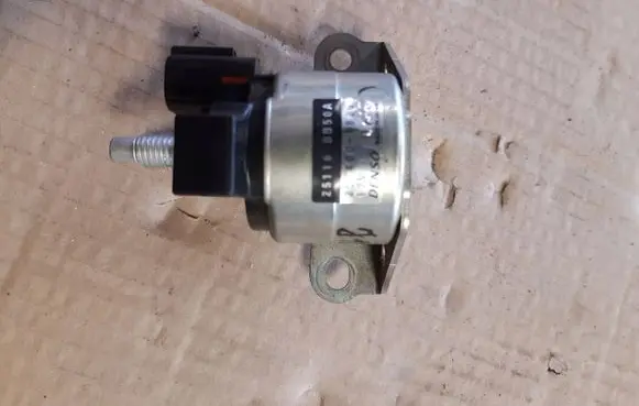 Nissan Qashqai Ignition-blocking relay 2534001820