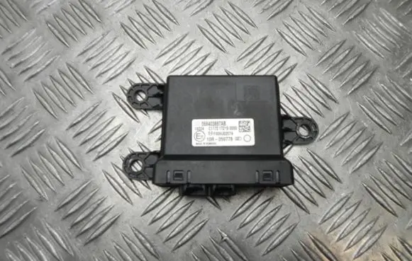 Maserati Levante Other control units/modules 068403887AB G4070