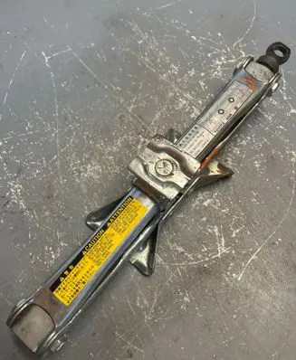 Toyota RAV 4 (XA20) Lift Jack 0911142030