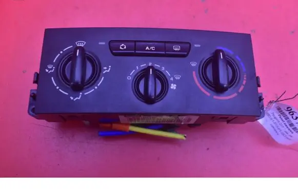 Mercedes-Benz E C207 W207 Climate control unit 69910004