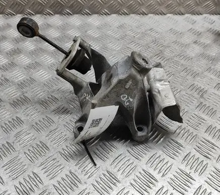 Audi Q7 4M Engine mounting bracket 4M0199307AF 4M0199869AL