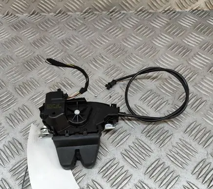 Mercedes-Benz CLS C218 X218 Tailgate/trunk/boot lock/catch/latch A2047500185