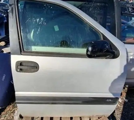 Opel Sintra Front door sidabrines