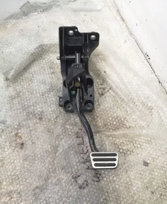 Ford Mustang VI Brake pedal 988977550A D1523153140 FR3C2D094CD