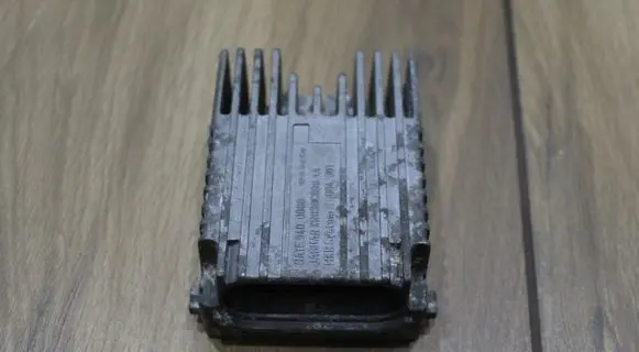 Jaguar S-Type Coolant fan relay XR838C609AA