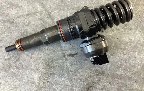 Ford Galaxy Fuel injector 038130073AK