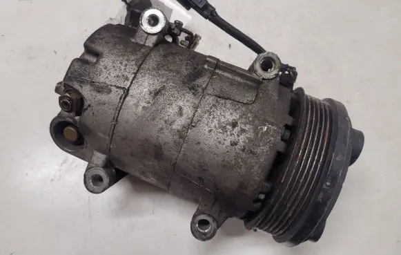 Ford C-MAX I Air conditioning (A/C) compressor (pump) 5M5HCG2