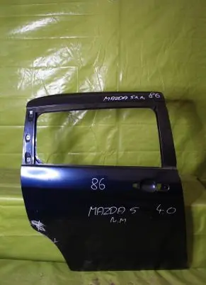 Mazda 5 Front door 000259