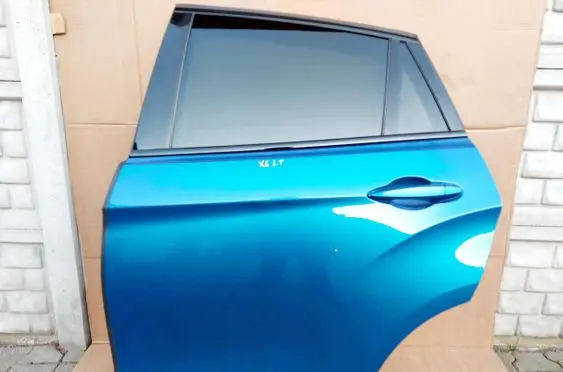 BMW X6 F16 Rear door 