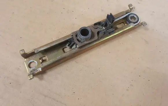 Volkswagen Jetta II Seat belt adjustment rail 191857819