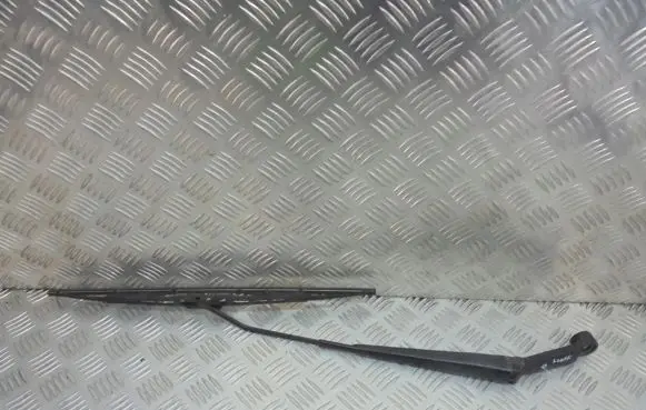 Chevrolet Lacetti Front wiper blade arm