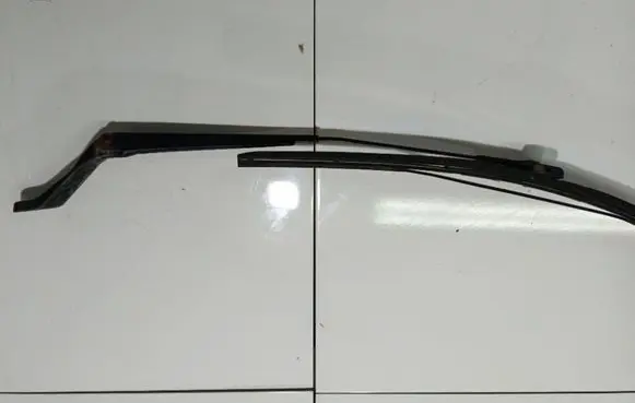 Volkswagen Sharan Front wiper blade arm 