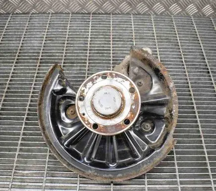 Volkswagen PASSAT B8 Rear wheel hub 3Q0615612A