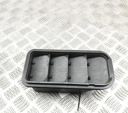 Skoda Enyaq iV Quarter panel pressure vent 654819676