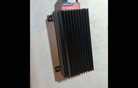 Cadillac DeVille Sound amplifier 25708412