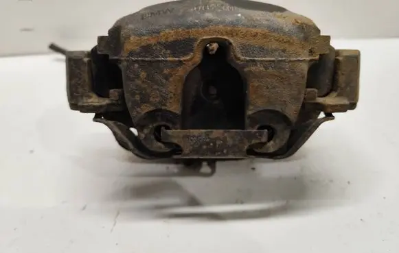 BMW X5 E53 Front brake caliper