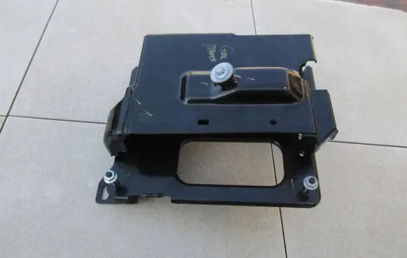 Ford Ecosport Voltage converter/converter module 