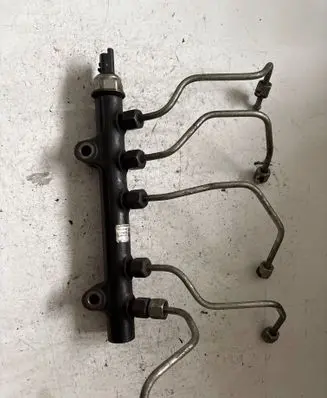 Fuel main line pipe