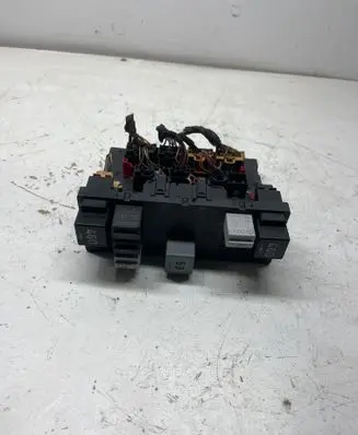 Volkswagen PASSAT B6 Comfort/convenience module 3C0937049J F005V00530
