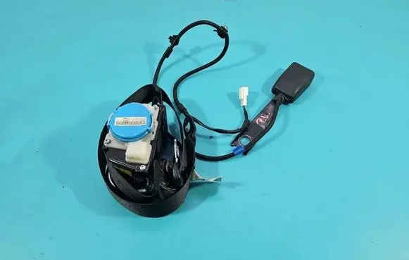 Toyota Yaris Front seatbelt 73220-0D310 IMPRK1472642