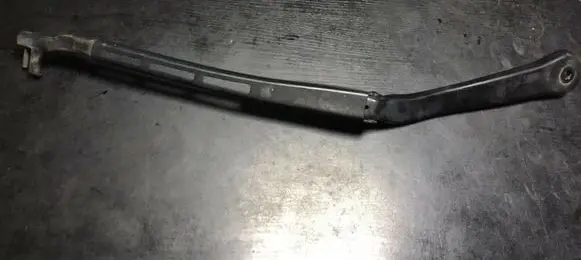 BMW 3 E90 E91 Front wiper blade arm 7171640