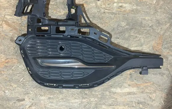 Opel Crossland X Front bumper lower grill 77102F19 YP00028777 P1U051728