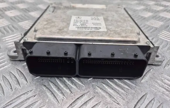 Mercedes-Benz C W204 Engine control unit/module A6519007500 A0064461540 28336101