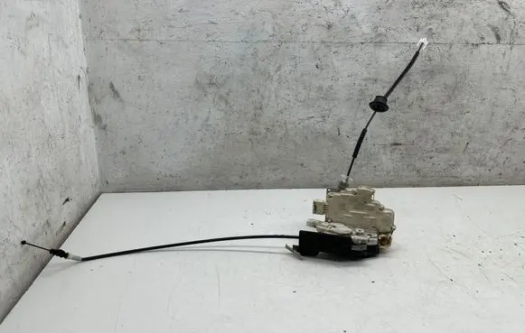 Porsche Macan (95B) Front door lock 4G1837015A