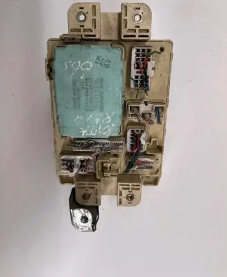 Toyota RAV 4 (XA10) Fuse box set 8264120190 0689001550