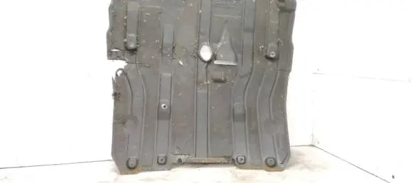 Renault Megane IV Engine splash shield/under tray 758909807R