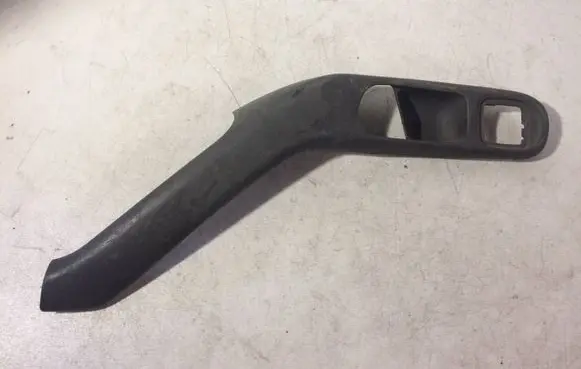 Volkswagen PASSAT B4 Rear door handle trim 3A0867197D